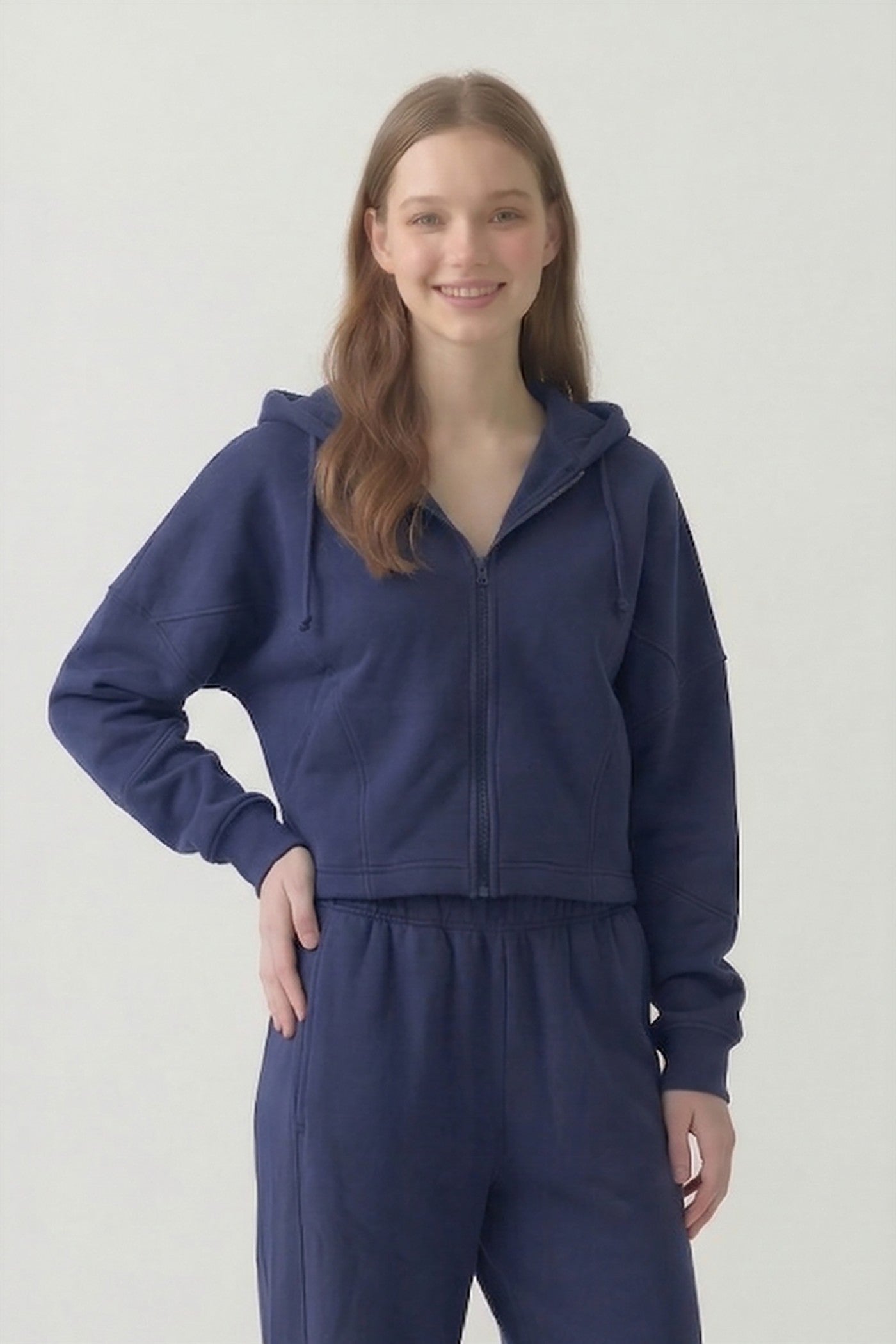 PRE SHRUNK COTTON TERRY SHORT HOOD ZIP