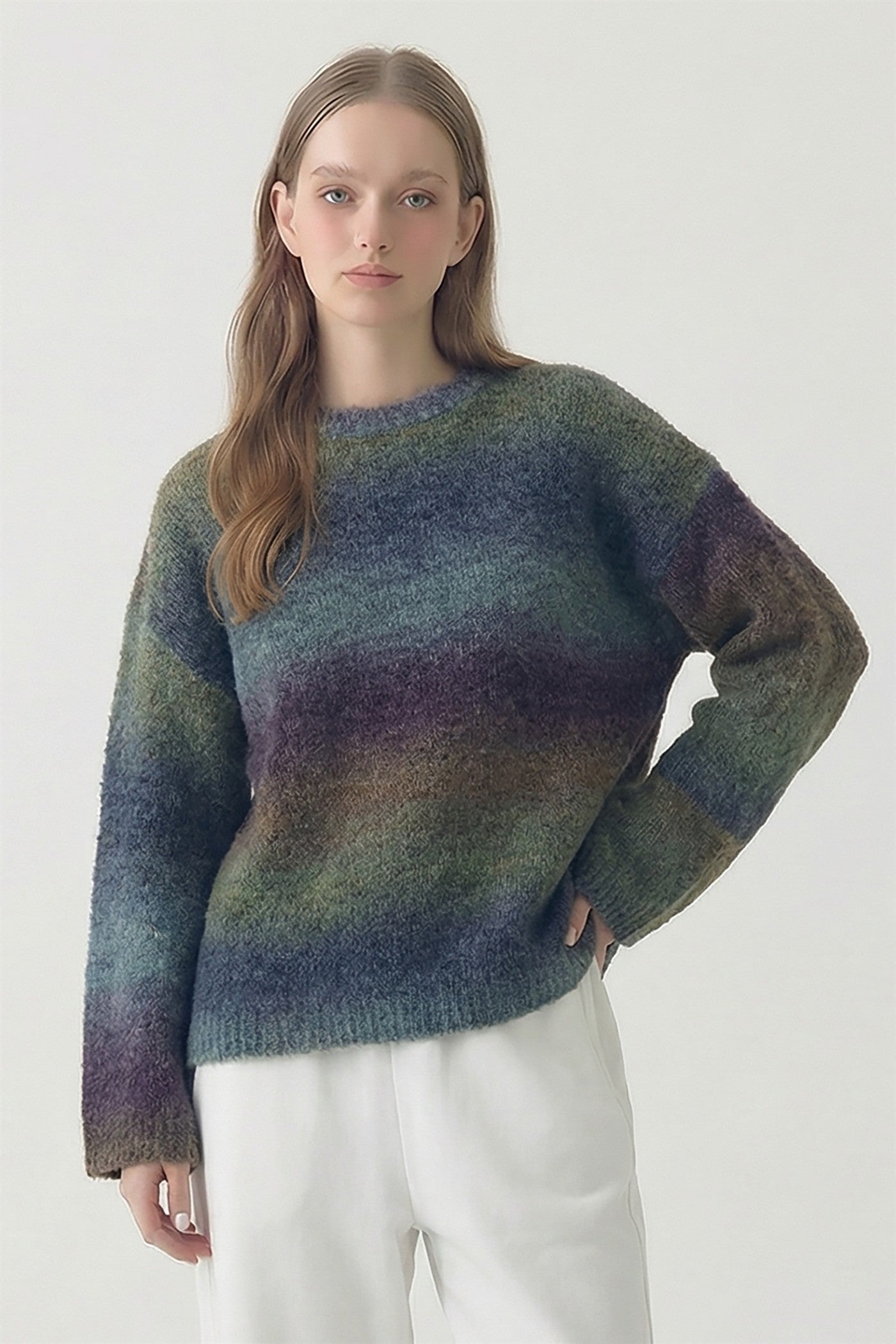 LOOSE FIT OMBRE SWEATER