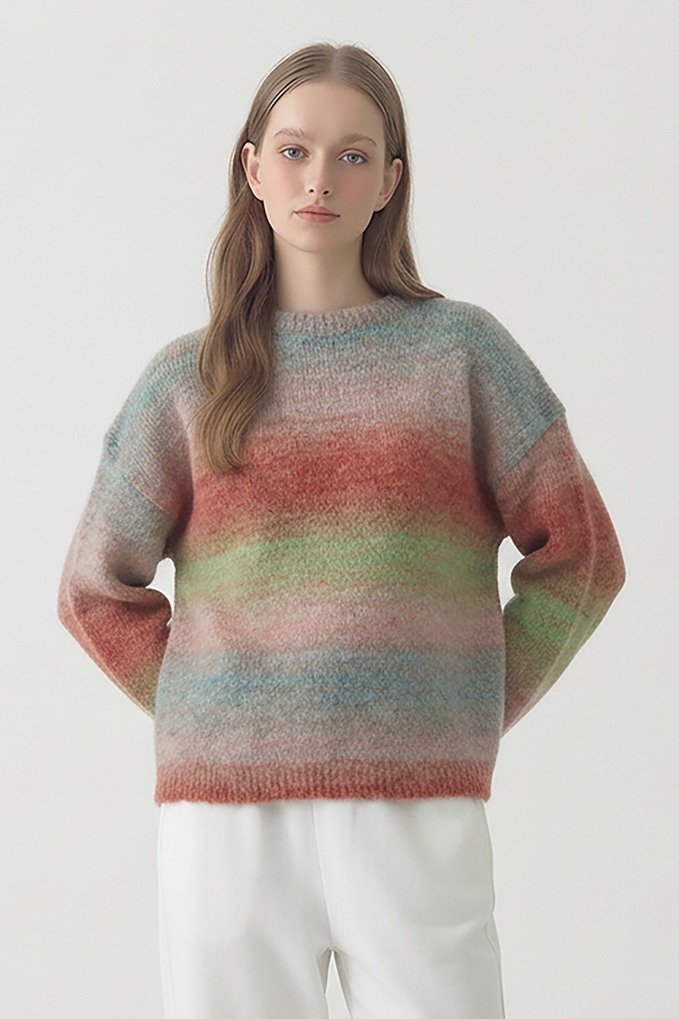 LOOSE FIT OMBRE SWEATER