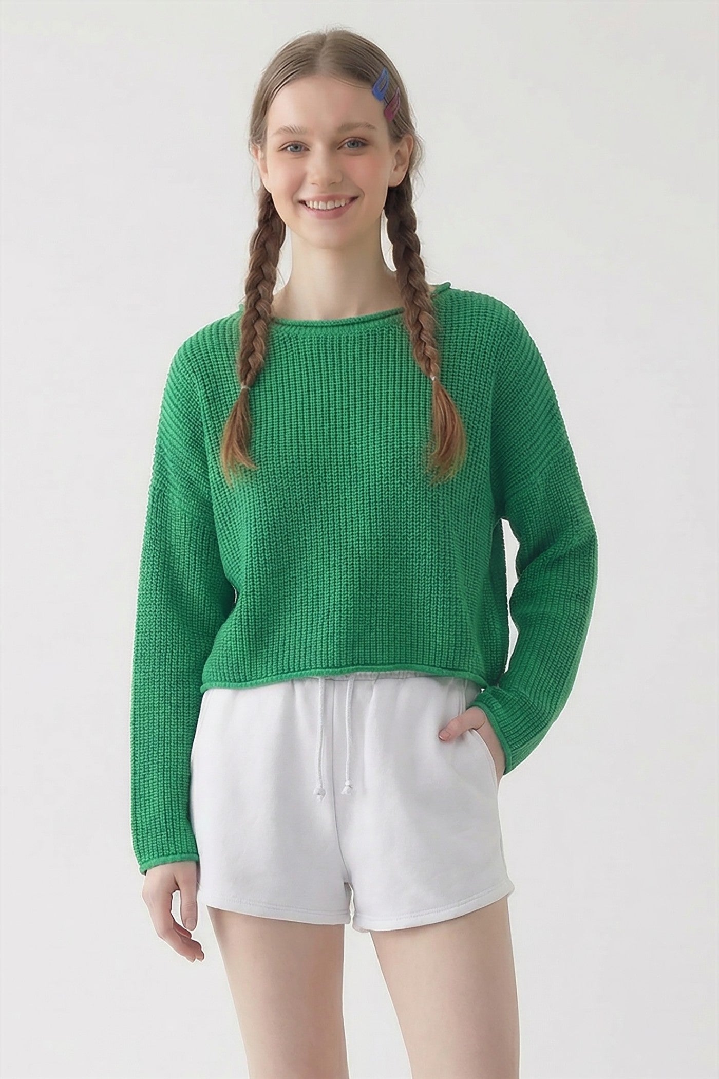 BOXY CROPPED LONG SLEEVE SWEATER